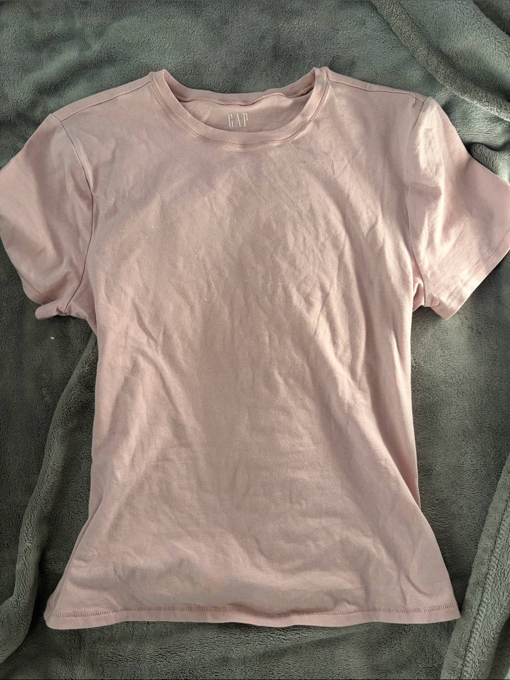 GAP Short Sleeve Crewneck Tee in Pale Pink